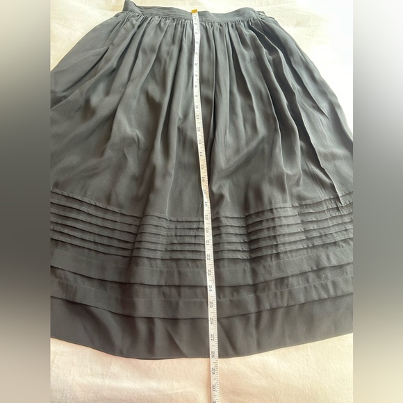 JOHN YANG FOR JACK MULQUEEN - 100% Silk Black Pleated Skirt - Picture 5 of 7